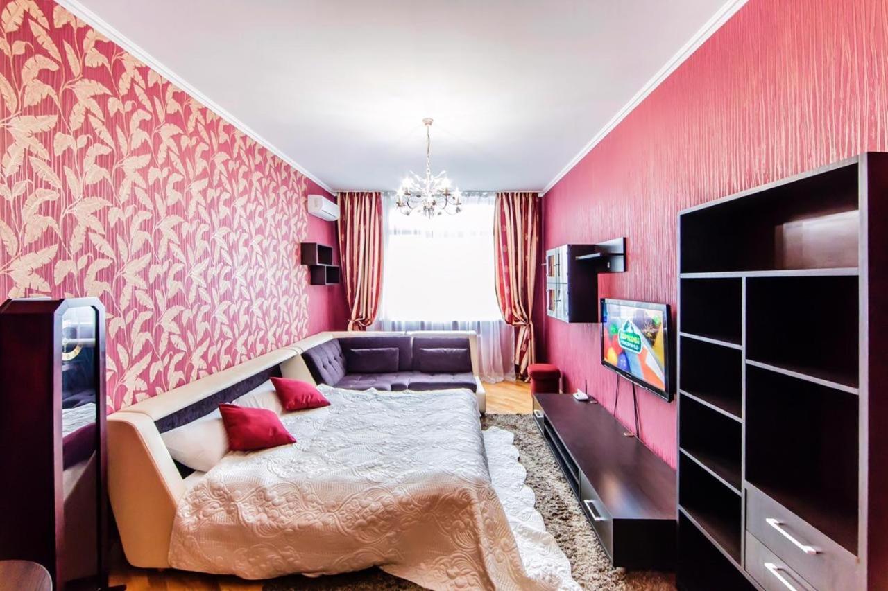 Rent-Kiev 2 Min Metro Chernihivska Lux Exterior photo